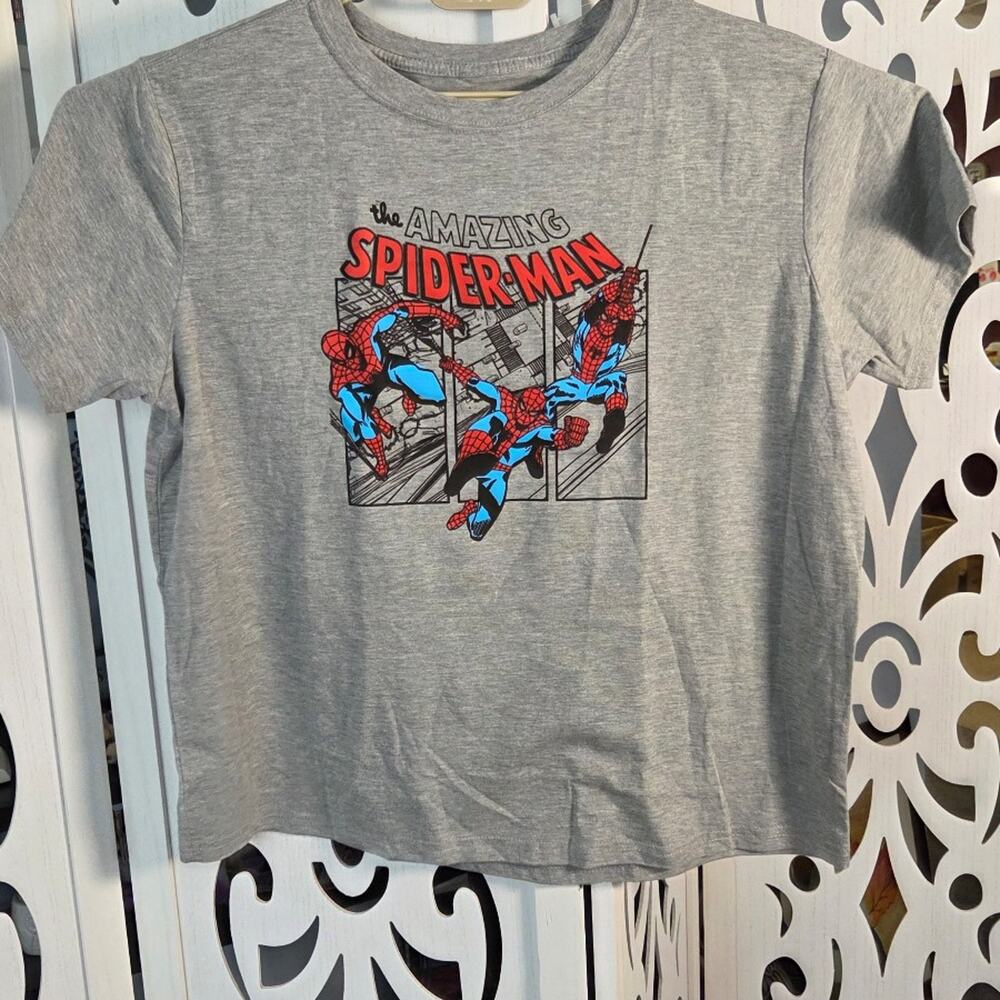Marvel Amazing Spider-Man Women’s XXL 2XL Gray Comic Graphic T-Shirt NWOT